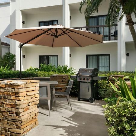 Hotel Courtyard Melbourne West Exterior foto