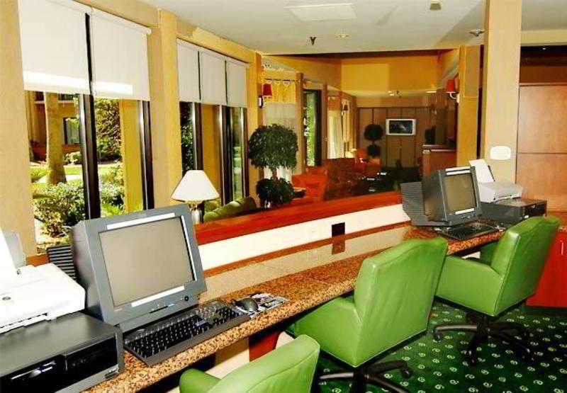 Hotel Courtyard Melbourne West Facilidades foto